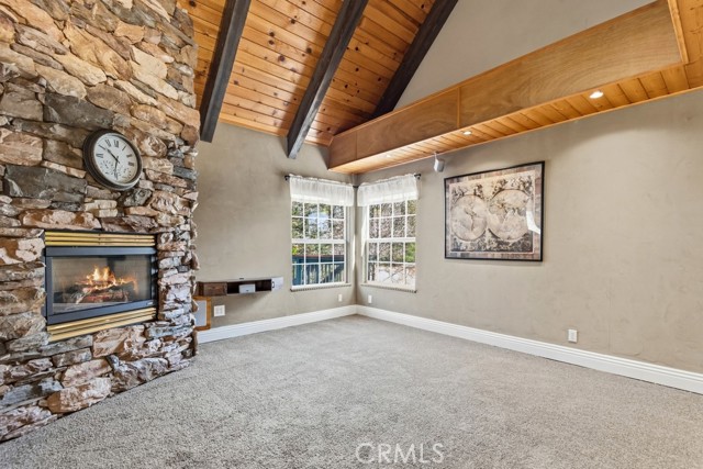 Detail Gallery Image 17 of 41 For 28070 West Shore Rd, Lake Arrowhead,  CA 92352 - 4 Beds | 2/1 Baths