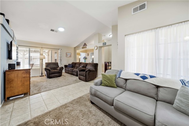 Detail Gallery Image 11 of 41 For 3624 Tanglewood, Rosamond,  CA 93560 - 4 Beds | 2 Baths