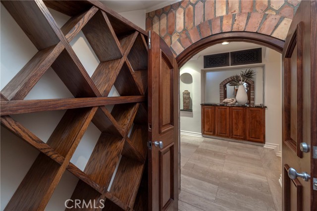 Detail Gallery Image 29 of 54 For 339 via Lido Soud, Newport Beach,  CA 92663 - 4 Beds | 4 Baths