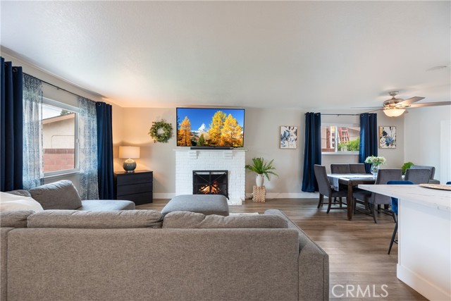 20869 Moonlake Street, Walnut CA: https://media.crmls.org/medias/197d6fe8-befa-4113-9e4f-4d9459c71834.jpg