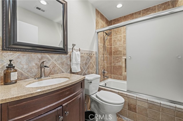 Detail Gallery Image 21 of 54 For 8601 Sunland #37,  Sun Valley,  CA 91352 - 3 Beds | 1/1 Baths