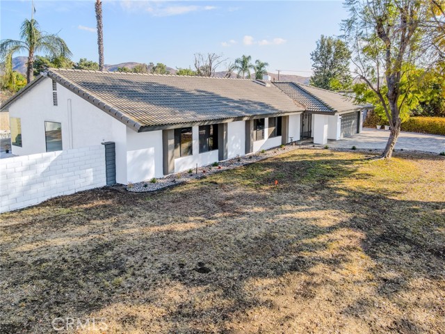 Detail Gallery Image 8 of 60 For 11655 Overland Dr, Fontana,  CA 92337 - 4 Beds | 2 Baths