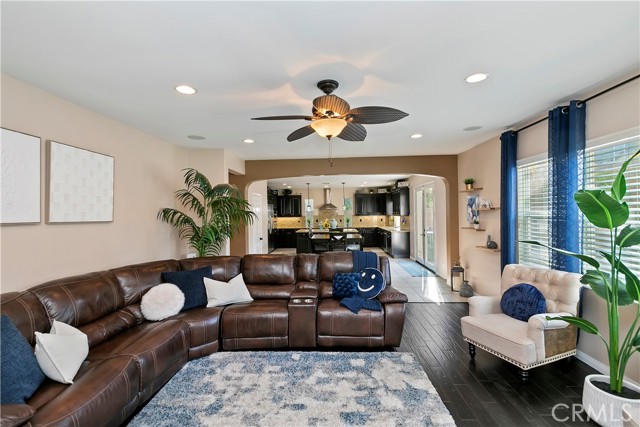 13744 Star Ruby Avenue, Eastvale CA: https://media.crmls.org/medias/197e1af4-1963-4792-92f8-b409eabbe1e9.jpg