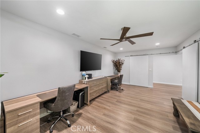 1031 E Andrews Drive, Long Beach CA: https://media.crmls.org/medias/197eb831-b96c-4abd-b871-f7666080697f.jpg