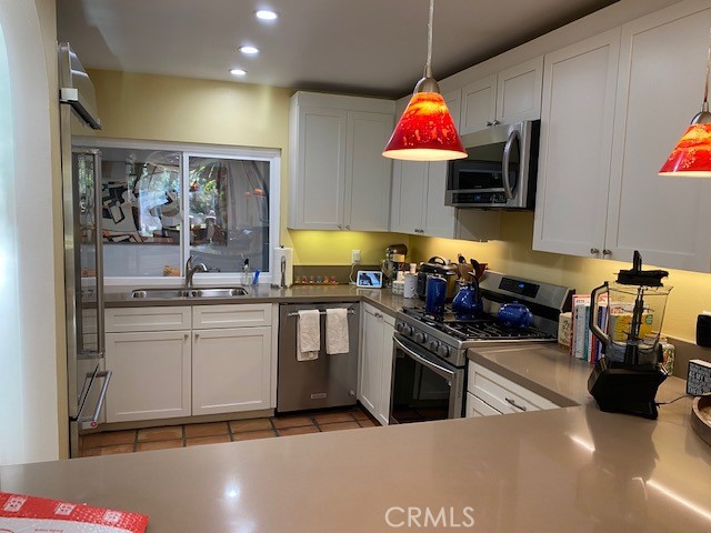 Detail Gallery Image 8 of 33 For 1013 Saint Thomas Cir, Palm Springs,  CA 92264 - 2 Beds | 2 Baths