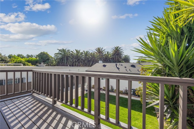 Detail Gallery Image 29 of 39 For 2460 Stoner Avenue, Los Angeles,  CA 90064 - – Beds | – Baths