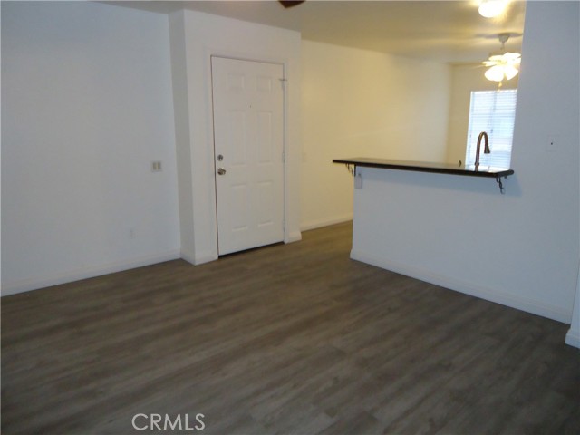 Detail Gallery Image 3 of 15 For 1365 Crafton Ave #2057,  Mentone,  CA 92359 - 3 Beds | 2 Baths