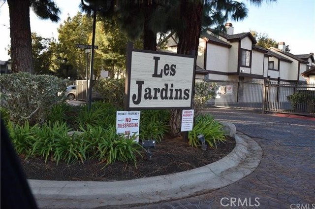 12439 Bay Hill Court, Garden Grove CA: https://media.crmls.org/medias/1981c4ae-8536-4383-b24b-09d850c80f96.jpg