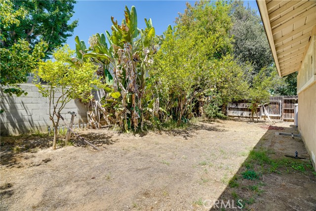 Image 30 of 47 For 8084 Magnolia Avenue