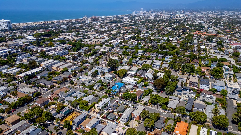 Detail Gallery Image 22 of 62 For 664 Marine St, Santa Monica,  CA 90405 - 2 Beds | 2 Baths