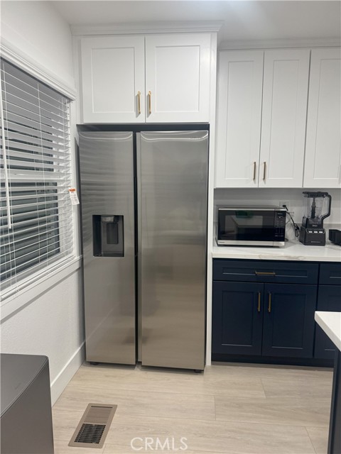 1917 Clinton Street, Los Angeles CA: https://media.crmls.org/medias/1982ad26-3c2f-47fd-8d67-2763b20b0b57.jpg