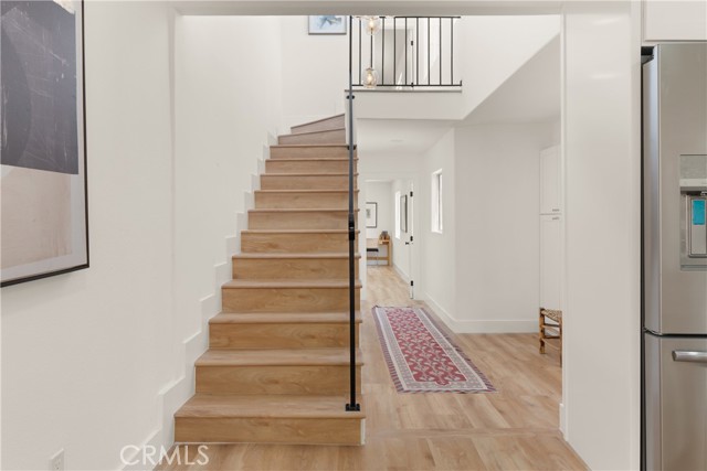 5732 Hillcrest Drive, Los Angeles CA: https://media.crmls.org/medias/198383dd-85de-4eee-98d9-bc7728dd82f5.jpg