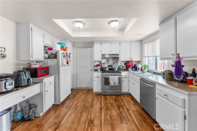 15419 Wichita Road, Apple Valley CA: https://media.crmls.org/medias/1983e601-76ef-4643-89e3-29536d0f6ca2.jpg