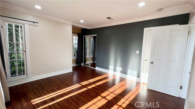 Detail Gallery Image 8 of 62 For 5106 Crenshaw Bld, Los Angeles,  CA 90043 - 4 Beds | 3 Baths