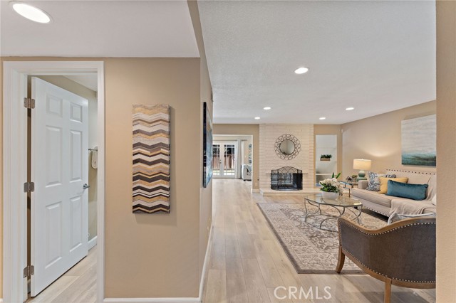 Detail Gallery Image 19 of 57 For 21 Queens Wreath, Irvine,  CA 92612 - 4 Beds | 2/1 Baths