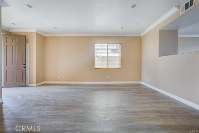 Detail Gallery Image 7 of 38 For 6273 Long Cove Dr, Fontana,  CA 92336 - 3 Beds | 2/1 Baths