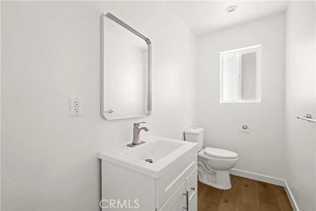 Detail Gallery Image 13 of 20 For 5216 Auckland Ave, North Hollywood,  CA 91601 - 4 Beds | 4/1 Baths