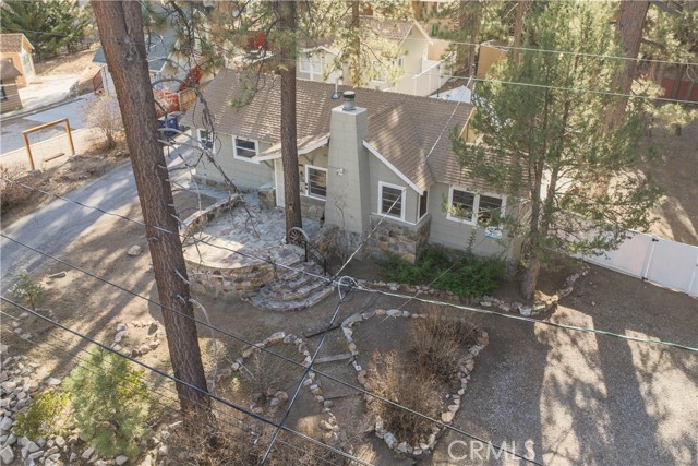 Detail Gallery Image 2 of 27 For 41617 Brownie Ln, Big Bear Lake,  CA 92315 - 4 Beds | 3 Baths