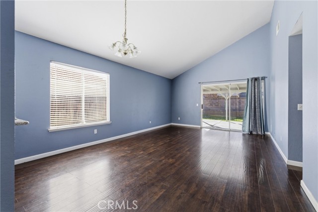 Detail Gallery Image 16 of 30 For 44919 Fenhold, Lancaster,  CA 93535 - 3 Beds | 2 Baths