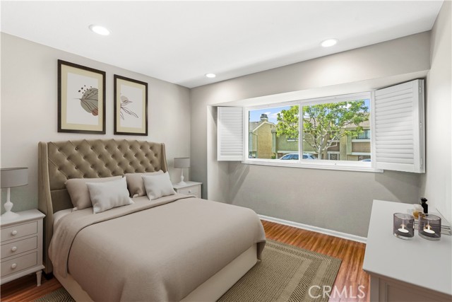 Detail Gallery Image 25 of 35 For 21 Summerwalk Ct, Newport Beach,  CA 92663 - 2 Beds | 2 Baths