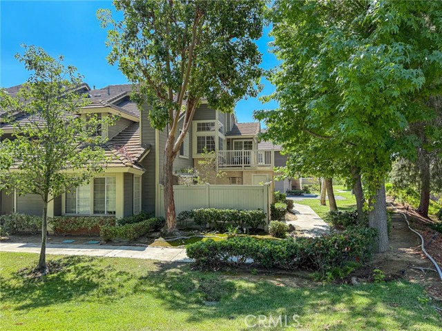 20725 E Crest Ln, Walnut CA: https://media.crmls.org/medias/19881cc2-240f-40e9-9949-3c807509b483.jpg