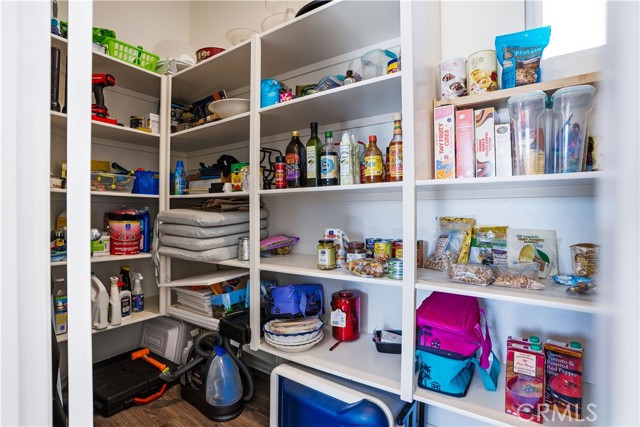 Detail Gallery Image 13 of 54 For 41489 Winterberry, Murrieta,  CA 92562 - 4 Beds | 2/1 Baths