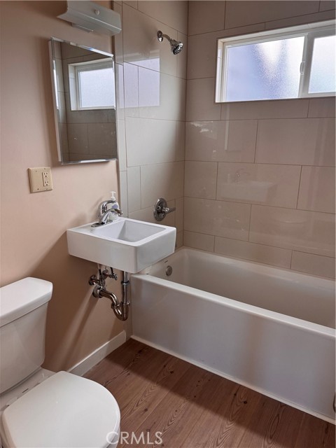 Detail Gallery Image 10 of 24 For 802 E Granada Ct, Ontario,  CA 91764 - 3 Beds | 1 Baths