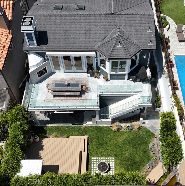 1026 Duncan Avenue, Manhattan Beach CA: https://media.crmls.org/medias/1989e8ac-c944-427a-bf36-951301b3a208.jpg