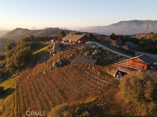 50806 Bramble Lane, Squaw Valley CA: https://media.crmls.org/medias/198a2e7f-a6c9-48b0-baa5-6fa49d12fb49.jpg