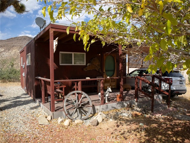 54850 Saratoga Road, Yucca Valley CA: https://media.crmls.org/medias/198a39b9-0138-47af-92a9-e04e8127883a.jpg