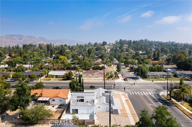 8245 Shoup Avenue, West Hills CA: https://media.crmls.org/medias/198a705e-746d-4c78-b9ef-a78a24747c79.jpg