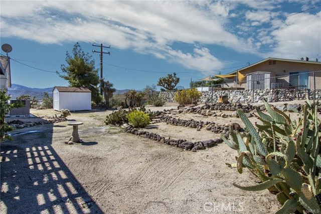 Detail Gallery Image 8 of 37 For 6328 Palo Alto Ave, Yucca Valley,  CA 92284 - 3 Beds | 2 Baths