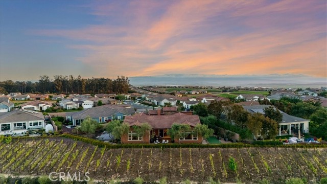 1175 Danielle Court, Nipomo CA: https://media.crmls.org/medias/198b1744-e648-4ef2-8f18-275a4b9a1b58.jpg