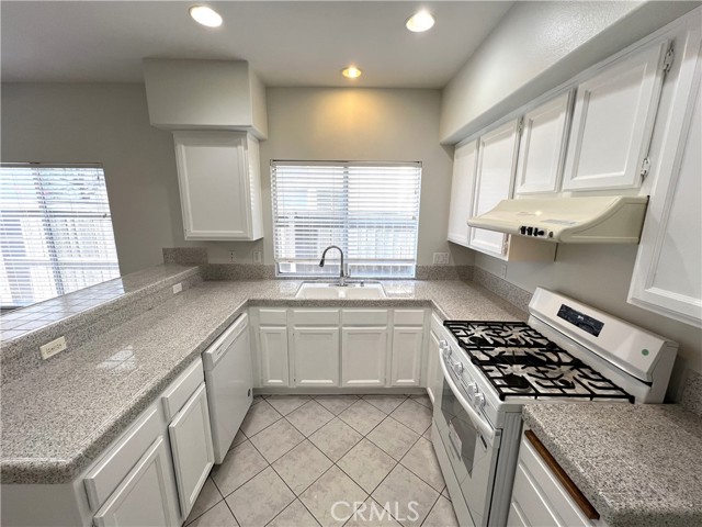 Detail Gallery Image 3 of 23 For 1729 Sunflower Ave a,  Glendora,  CA 91740 - 3 Beds | 3 Baths