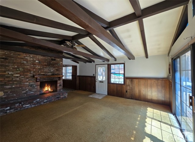 Detail Gallery Image 4 of 43 For 33007 Spruce Dr, Green Valley Lake,  CA 92341 - 3 Beds | 2 Baths