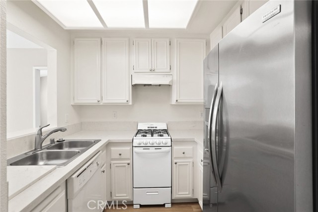 Detail Gallery Image 8 of 29 For 83 Gaviota, Rancho Santa Margarita,  CA 92688 - 2 Beds | 2 Baths