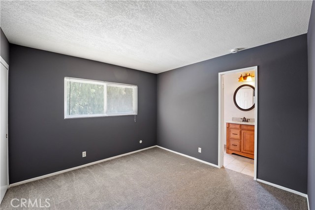 6120 Hedgewall Drive, Westlake Village CA: https://media.crmls.org/medias/198cd050-4a53-428b-85c7-624571ee4a4d.jpg