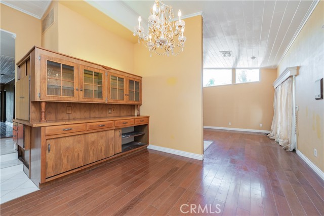 32375 Sage Road, Hemet CA: https://media.crmls.org/medias/198dace8-9d3a-405d-85ab-dbead02f0874.jpg