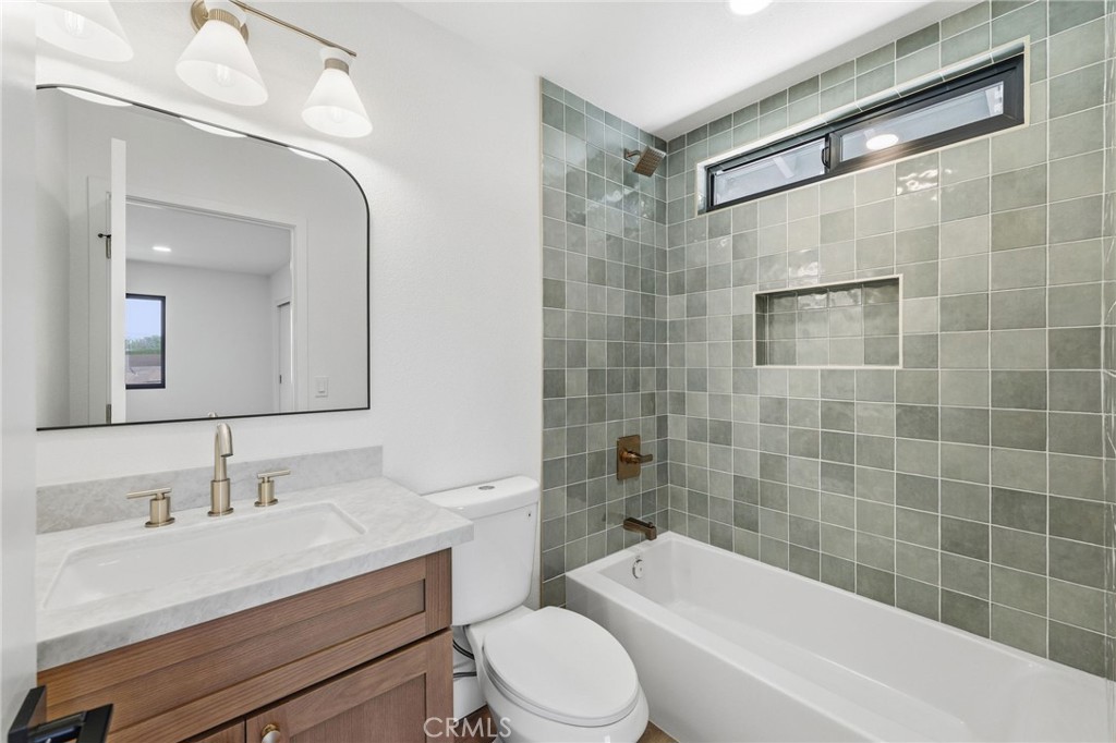 MLS #OC26076476 image #29