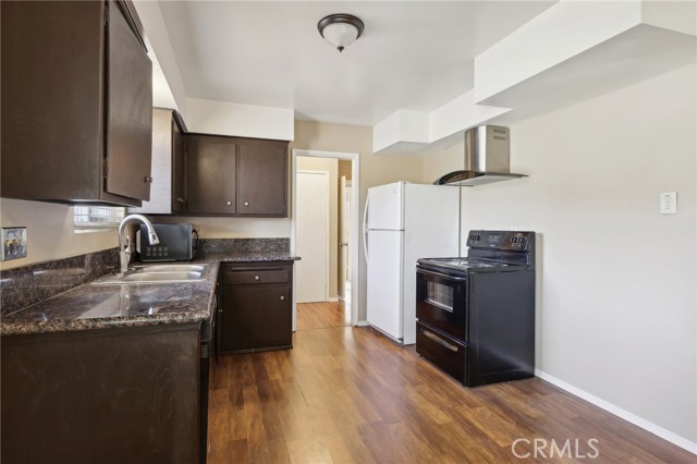 Detail Gallery Image 16 of 26 For 23869 Tocaloma Rd, Apple Valley,  CA 92307 - 3 Beds | 2 Baths
