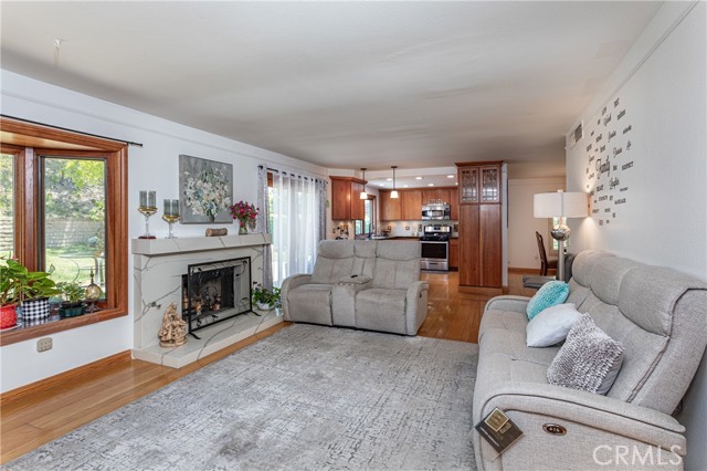 Detail Gallery Image 17 of 45 For 14048 Wagon Mound Rd, –,  CA 91342 - 5 Beds | 3 Baths