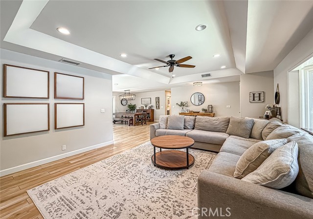 843 Encino Vista Drive, Thousand Oaks CA: https://media.crmls.org/medias/198f868a-16d2-4d8d-9312-b22b43a5569b.jpg