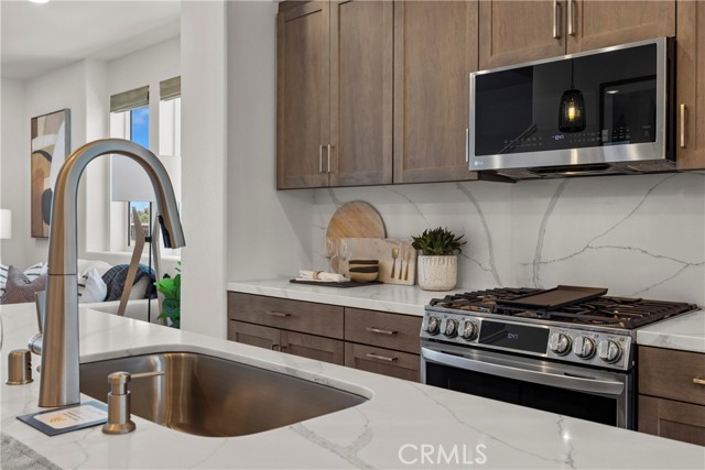 7358 Foster Bridge Boulevard, Downey CA: https://media.crmls.org/medias/198f8df8-0fe0-4599-ad48-c101b321e16e.jpg
