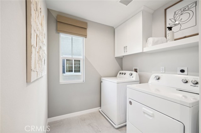 MODEL HOME 1650 LAUNDRY ROOM