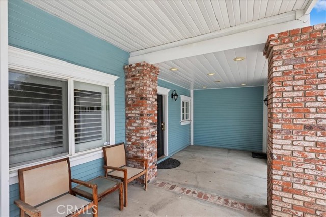 1350 E Chase Drive, Corona CA: https://media.crmls.org/medias/1990147b-20dc-472c-a06e-91044f91a1a2.jpg