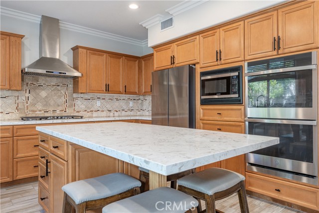 Detail Gallery Image 13 of 70 For 18571 Amalia, Huntington Beach,  CA 92648 - 5 Beds | 4/1 Baths