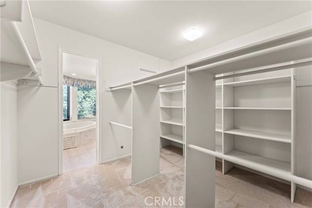 Detail Gallery Image 24 of 40 For 4720 Park Encino Ln #220,  Encino,  CA 91436 - 2 Beds | 2/1 Baths