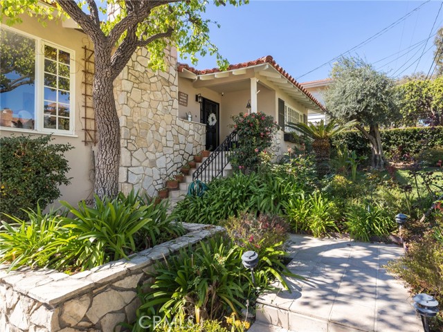 6608 Via Siena, Rancho Palos Verdes, California 90275, 3 Bedrooms Bedrooms, ,2 BathroomsBathrooms,Residential,Sold,Via Siena,PV22054884