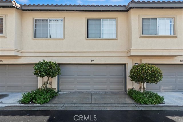 27 Tierra Plano, Rancho Santa Margarita CA: https://media.crmls.org/medias/19913912-929d-4d22-9216-1542fa8f3c09.jpg