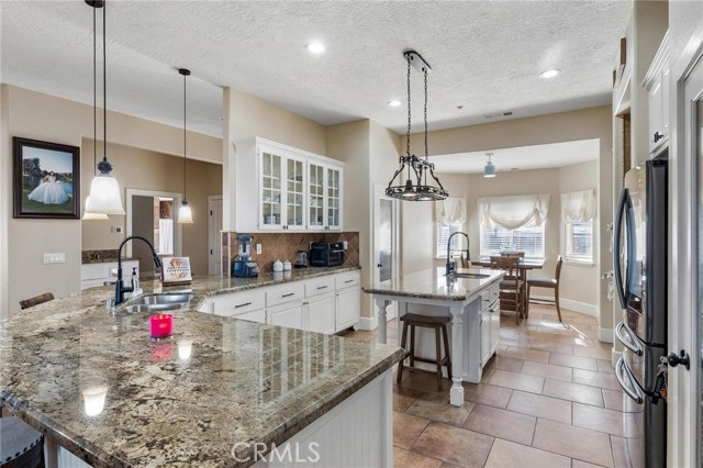 Detail Gallery Image 9 of 25 For 7332 Cygnet Rd, Phelan,  CA 92371 - 4 Beds | 3/1 Baths